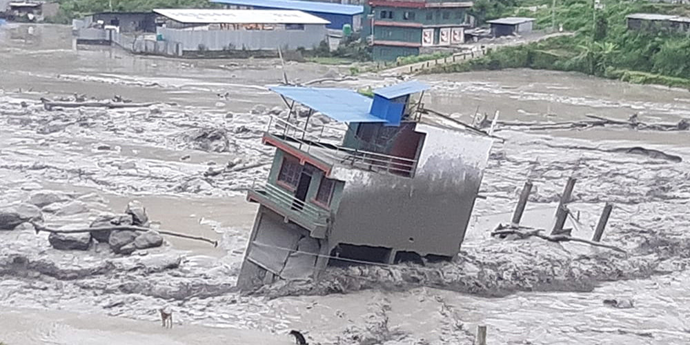 मेलम्ची बाढी अपडेट : सत्र घर टहरा बगायो
